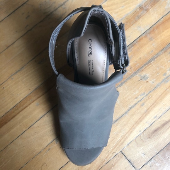 block heels! - Picture 3 of 5